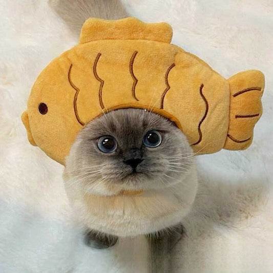 Funny holiday hats for cats and dogs